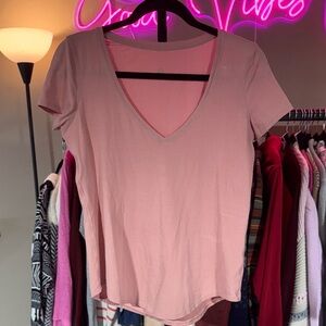 Lululemon Love V-Neck Pink Short Sleeve Tee EUC